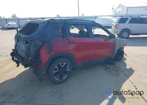 2018 Jeep Compass Trailhawk 4X4 z USA, uszkodzony, nr VIN 3C4NJDDB1JT185864